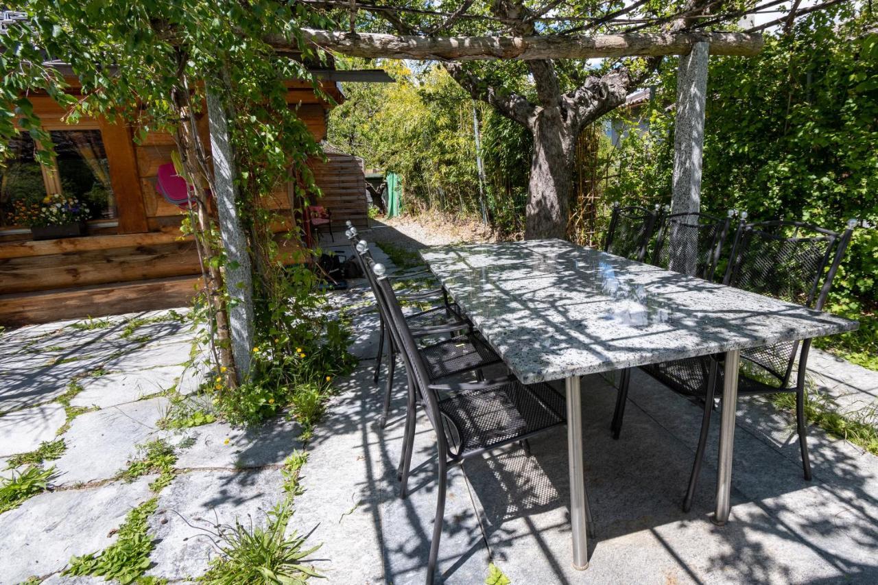 Le Gite De Briey Chalais Exterior foto