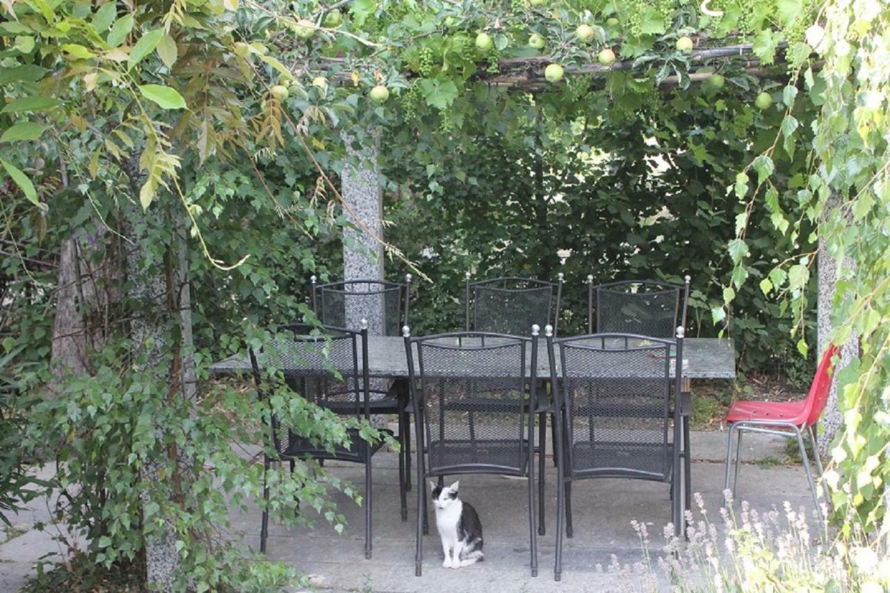 Le Gite De Briey Chalais Exterior foto